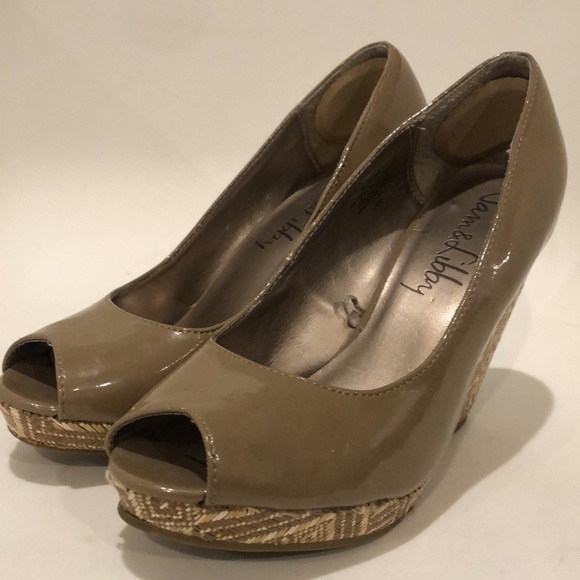 sam & Libby Aztec wedge patent leather peeptoe 7.5 - Picture 3 of 11